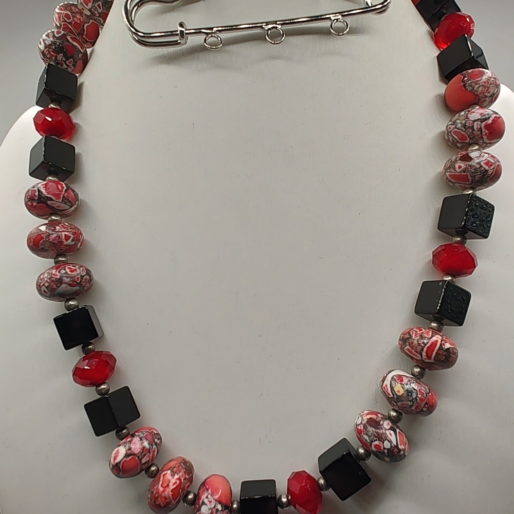 Jewelry Show Tonight at 9:45 pm CST. Theme - You are loved! β€οΈπππ₯° - Picture 7 of 11